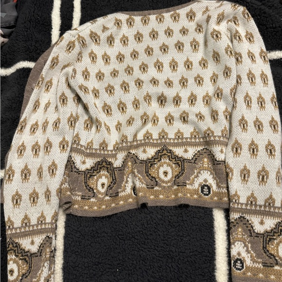 Cardigan - Picture 3 of 5